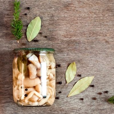 Маринованные сыроежки