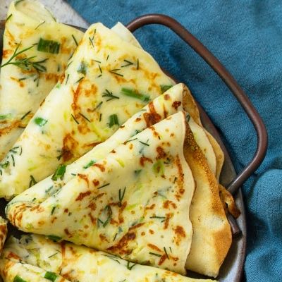 Постные дрожжевые блины с картофелем