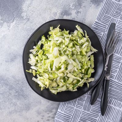 Салат из капусты и огурцов