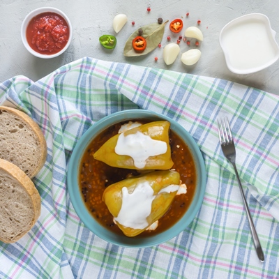 Перец, фаршированный овощами