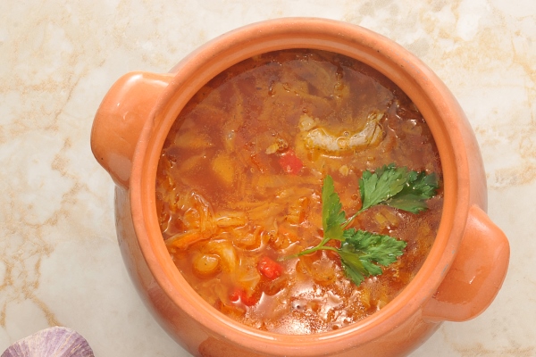 cabbage soup and bread - Щи валаамские из свежих грибов