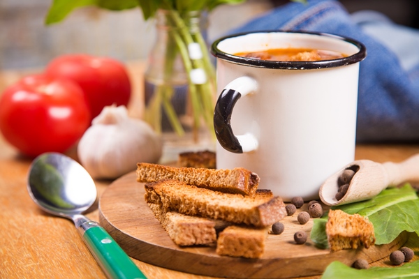 Суп-пюре из жёлтого гороха soup in white cup - Суп-пюре из жёлтого гороха