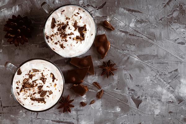 delicious hot chocolate concept with copy space - Кофе по-венски