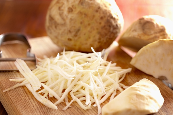 celery root grated for salad - Монастырская кухня: смоленская каша с овощами, лимонный кисель