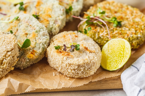 Монастырские луковые котлеты vegan cutlets from lentils chickpeas and beans - Монастырские луковые котлеты