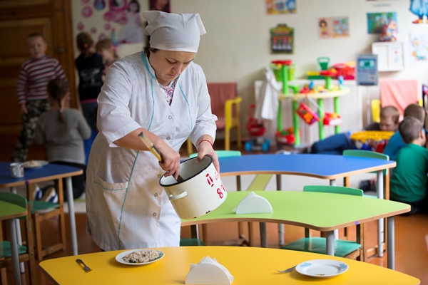Особенности питания детей nurse kindergarten - Особенности питания детей