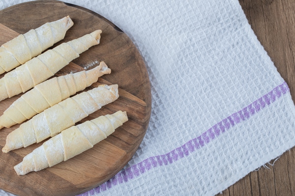 caucasian mutaki cookies on a wooden board - Мутаки бакинские