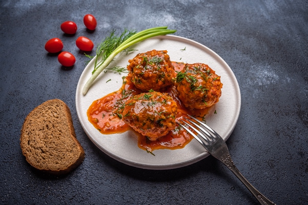 Постные ленивые голубцы с грибами и рисом homemade meatballs in tomato sauce 1 - Постные ленивые голубцы с грибами и рисом