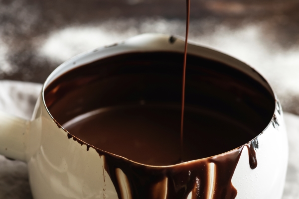 Торт "Рождественское полено" с вишней ganache in a pot food photography recipe idea - Торт "Рождественское полено" с вишней