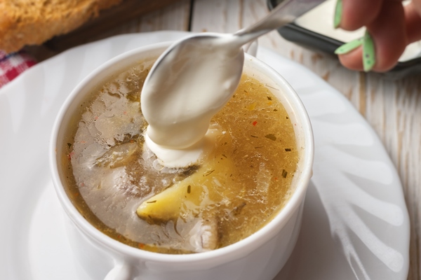 Старинные секреты приготовления скоромных и постных супов mushroom soup with sour cream - Старинные секреты приготовления скоромных и постных супов
