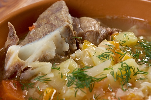 Старинные секреты приготовления мясных бульонов russian national cabbage soup stchi with beef arm style - Старинные секреты приготовления мясных бульонов