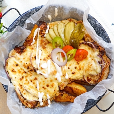 Рыба, запечённая с луком и сыром (школьное питание)
