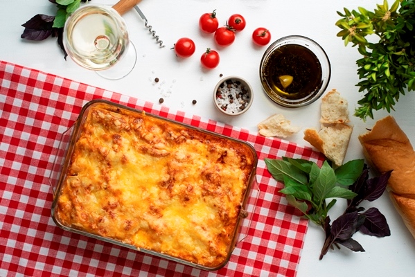 Картофельная запеканка "Особая" plate with delicious italian lasagne - Картофельная запеканка "Особая"