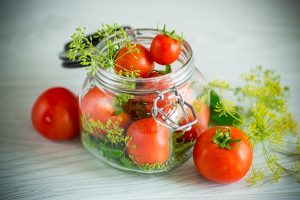 Заготовки на зиму: лучшие домашние рецепты natural tomatoes with spices prepared conservation - Заготовки на зиму: лучшие домашние рецепты