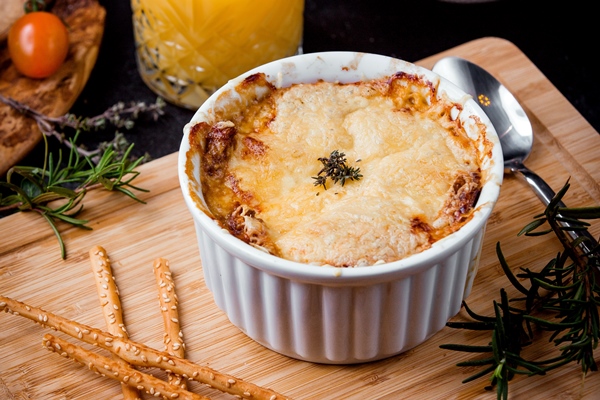 cream cheese julienne with cream cheese topped - Рамекин