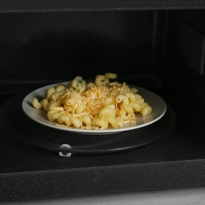 Как равномерно прогреть блюдо в микроволновой печи