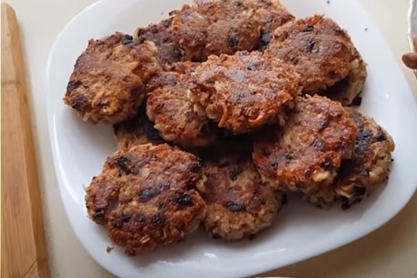 2023 03 21 001 - Котлеты из геркулеса