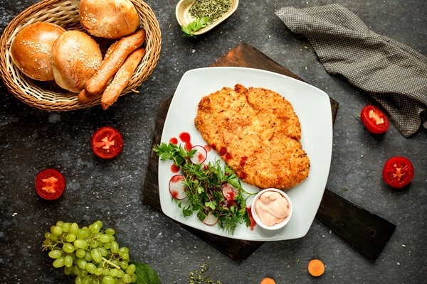 Котлета кордон блю chicken fillet batter with mayonnaise - Котлета кордон блю