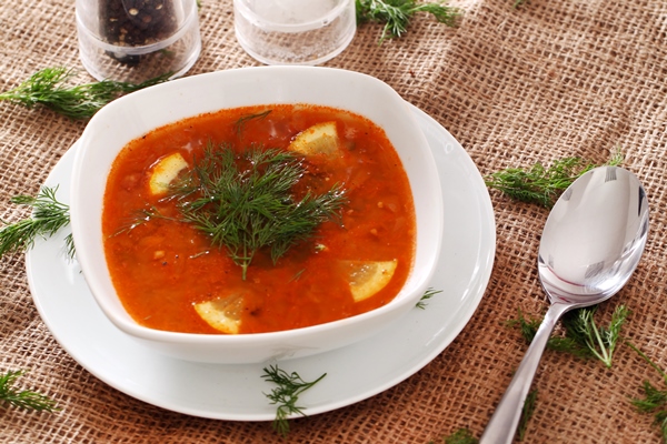 borsch soup salt pepper spoon - Суп из хека