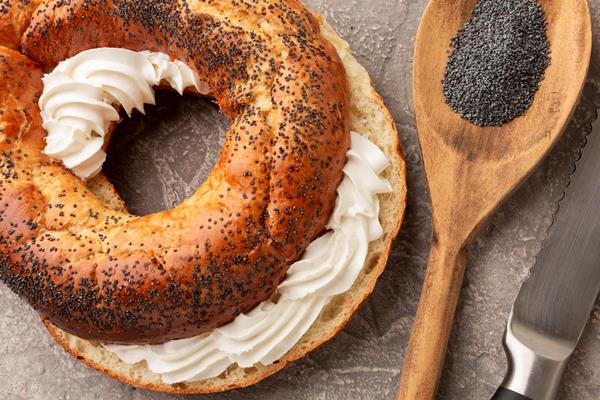 Бублики с маком homemade bagel with cream cheese - Бублики с маком