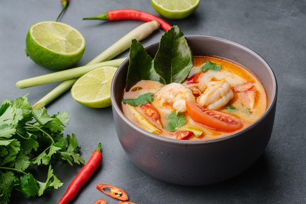 national dish laos thailand spicy sour soup with shrimp tom yum - Том ям с кокосовым молоком