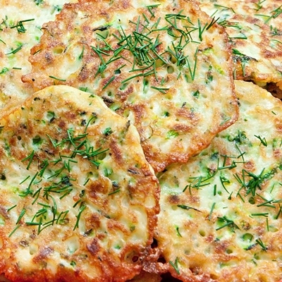 Оладьи на кефире с мясным фаршем