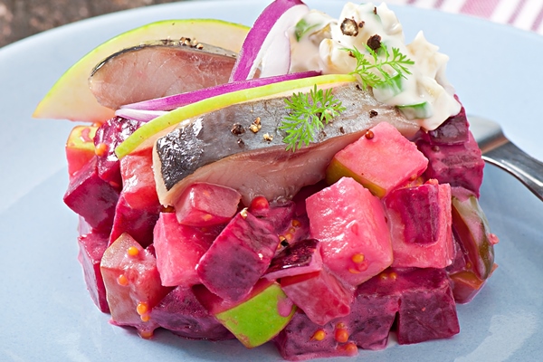 salat iz sel di so smetannym sousom - Винегрет с щавелем и черемшой