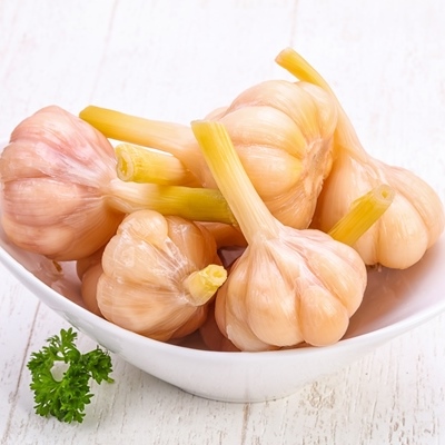 Маринованный чеснок