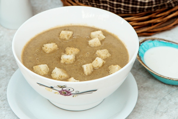 Мясной супчик-пюре для детей старше года krem sup iz gribov s krekerami - Мясной супчик-пюре для детей старше года