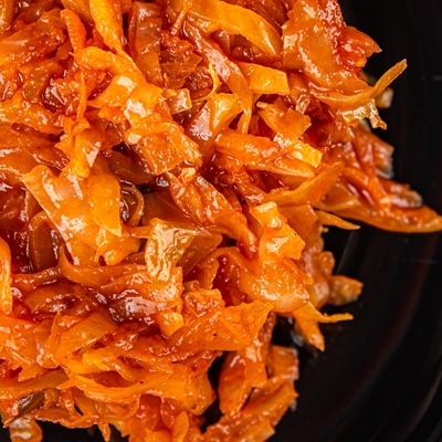 Минтай с тушёной капустой