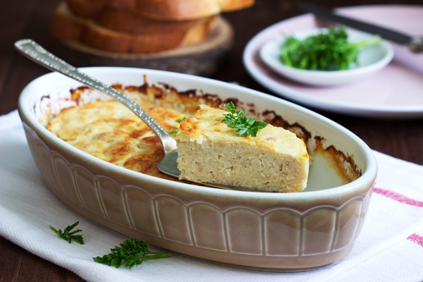 dietary souffle minced meat with parsley dark background - Мясная запеканка-суфле