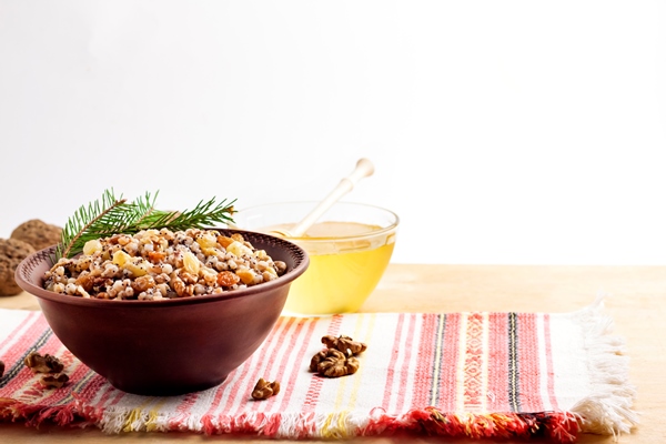 Сочиво в мультиварке kutya is ceremonial grain dish - Сочиво в мультиварке