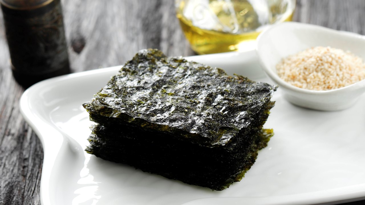 Закуска из нори и чиа