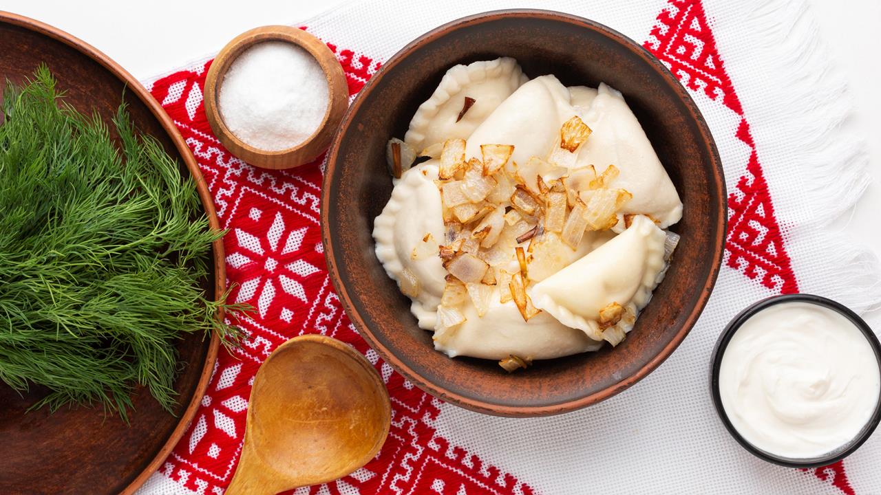 Вареники с квашеной капустой и картофелем