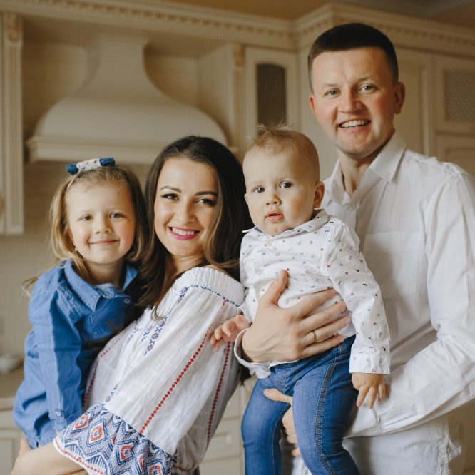 Семейная жизнь: как не остаться у разбитого корыта <br><span class=bg_bpub_book_author>Алиса Орлово</span>