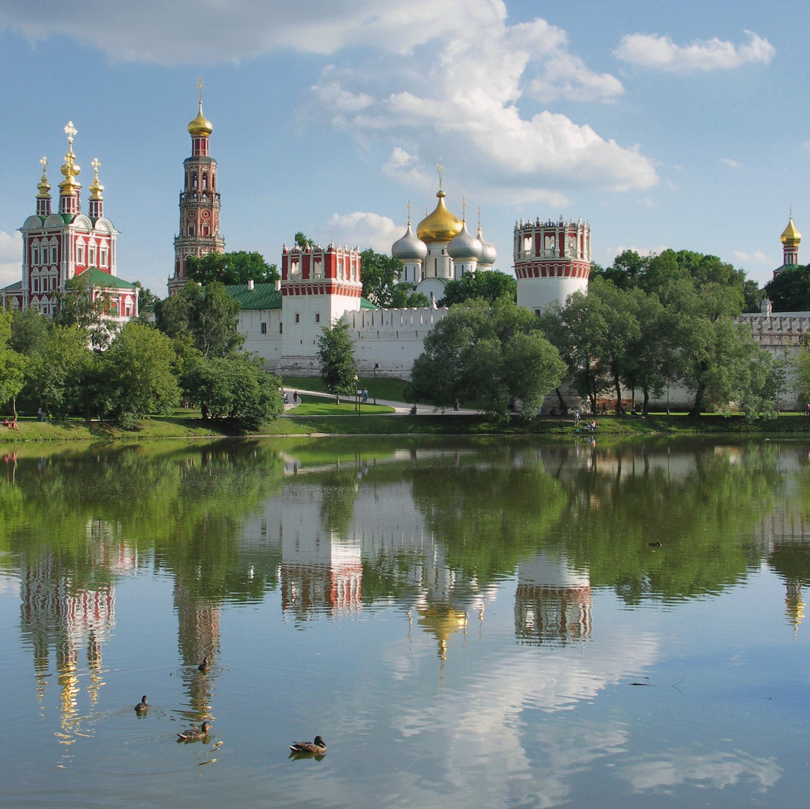 Монастыри Москвы