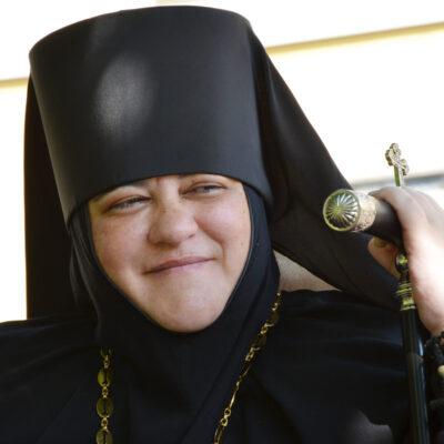 Крестом осененная: Матушка Нонна ‒ первая в истории аланская игуменья