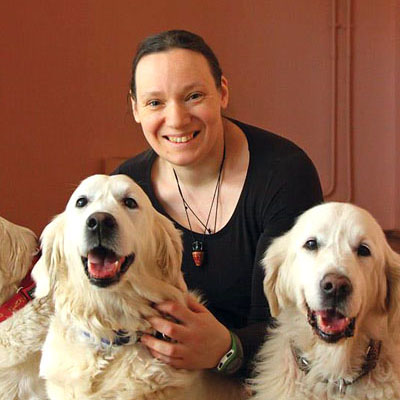 Пришла в <a class='bg_hlnames' href='https://azbyka.ru/1/tserkov' target='_blank' title='Церковь'>Церковь</a>, и там мне открылся целый мир, мир глубокий, радостный, необъятный <br><span class=bg_bpub_book_author>Татьяна Любимова</span>