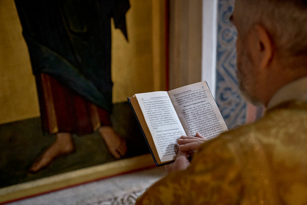 Не пей из лужи! Как мастер рэйки стал православным миссионером - Азбука веры Не пей из лужи! Как мастер рэйки стал православным миссионером