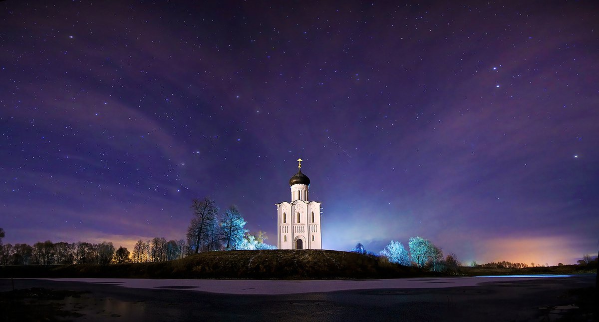 Храм в ночи картинки