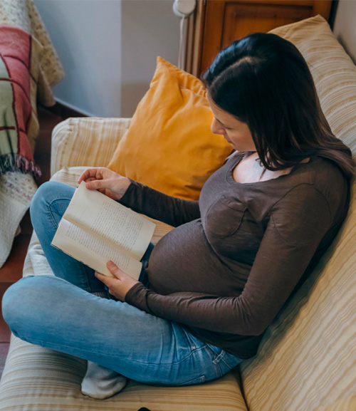 Дочь-студентка сообщает о беременности. Как реагировать родителям?